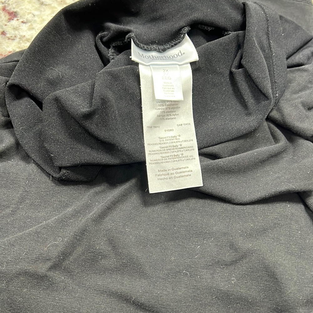 Motherhood Maternity capris leggings - size 2x - bundle of two